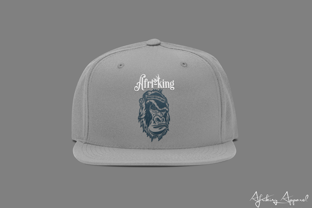 FITTED HAT