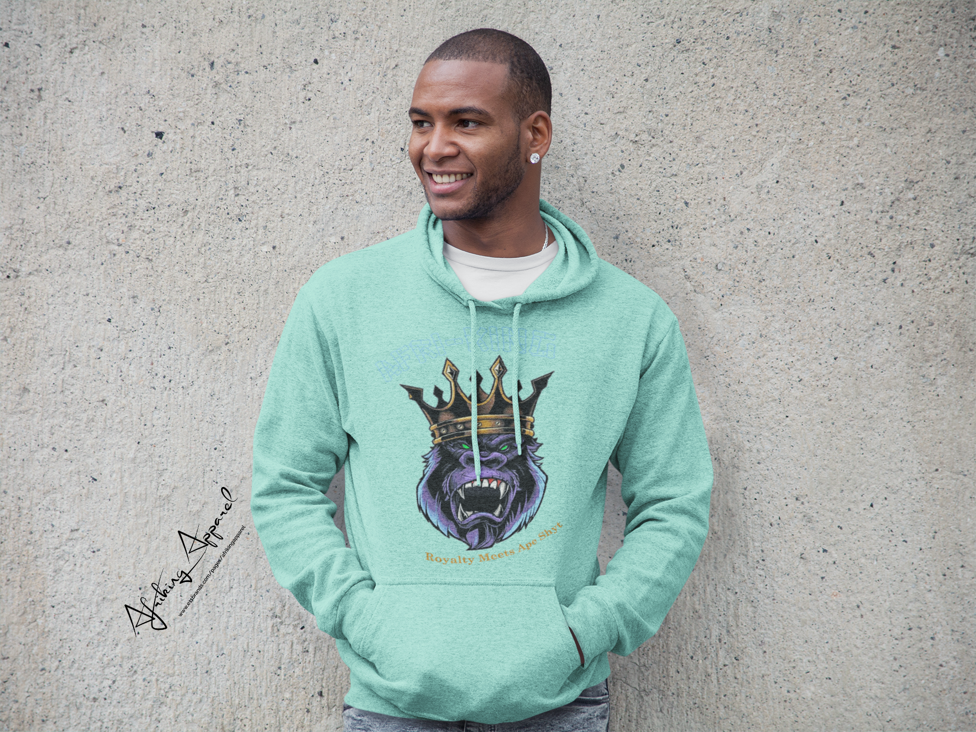 PULLOVER HOODIE
